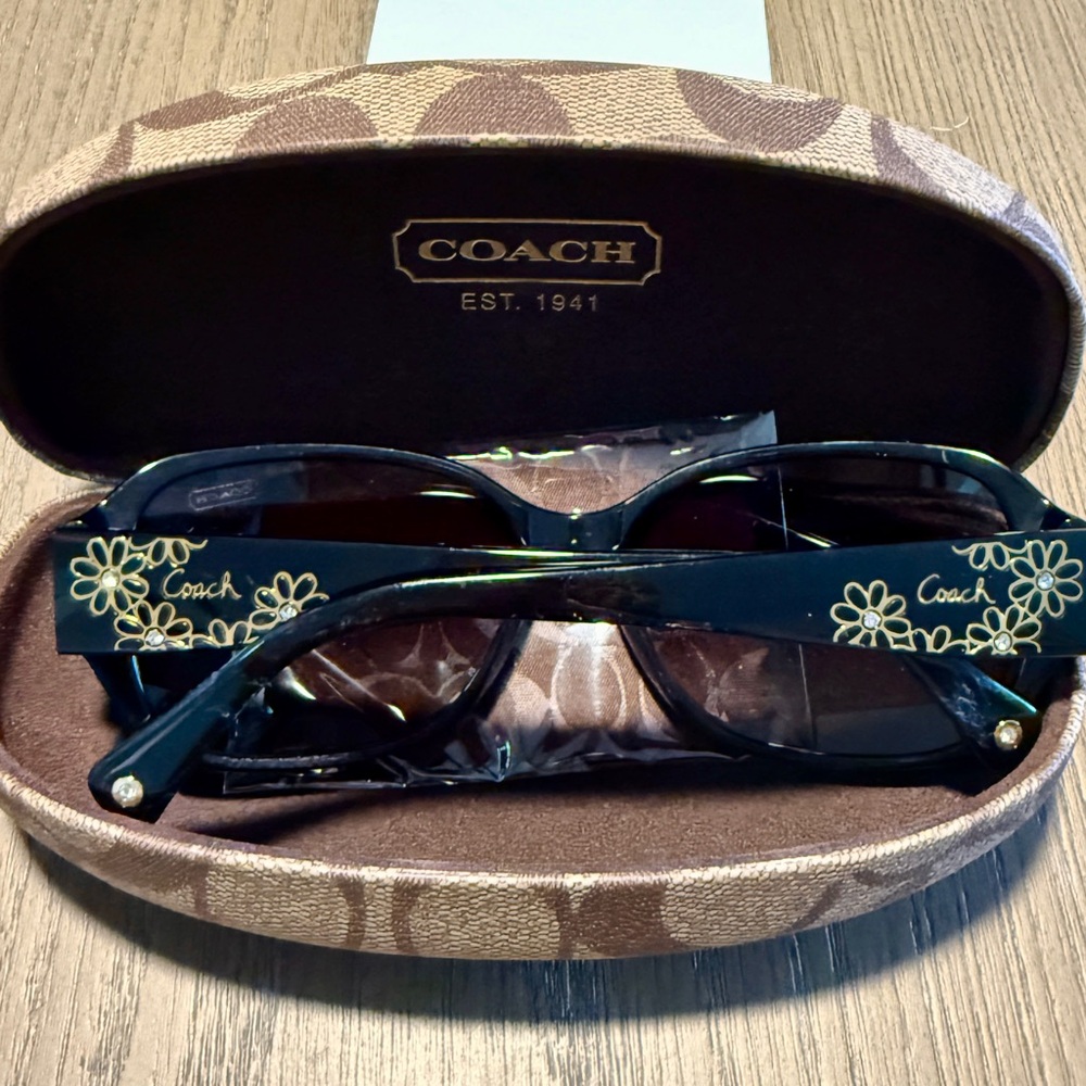Coach Black Reese Sunglasses - Picture 9 of 11